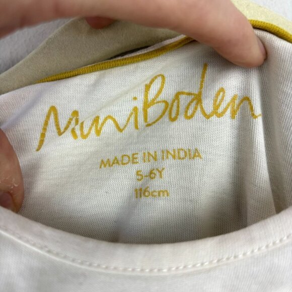 Mini Boden Sequin Bunny Tee 5-6 - Picture 2 of 9